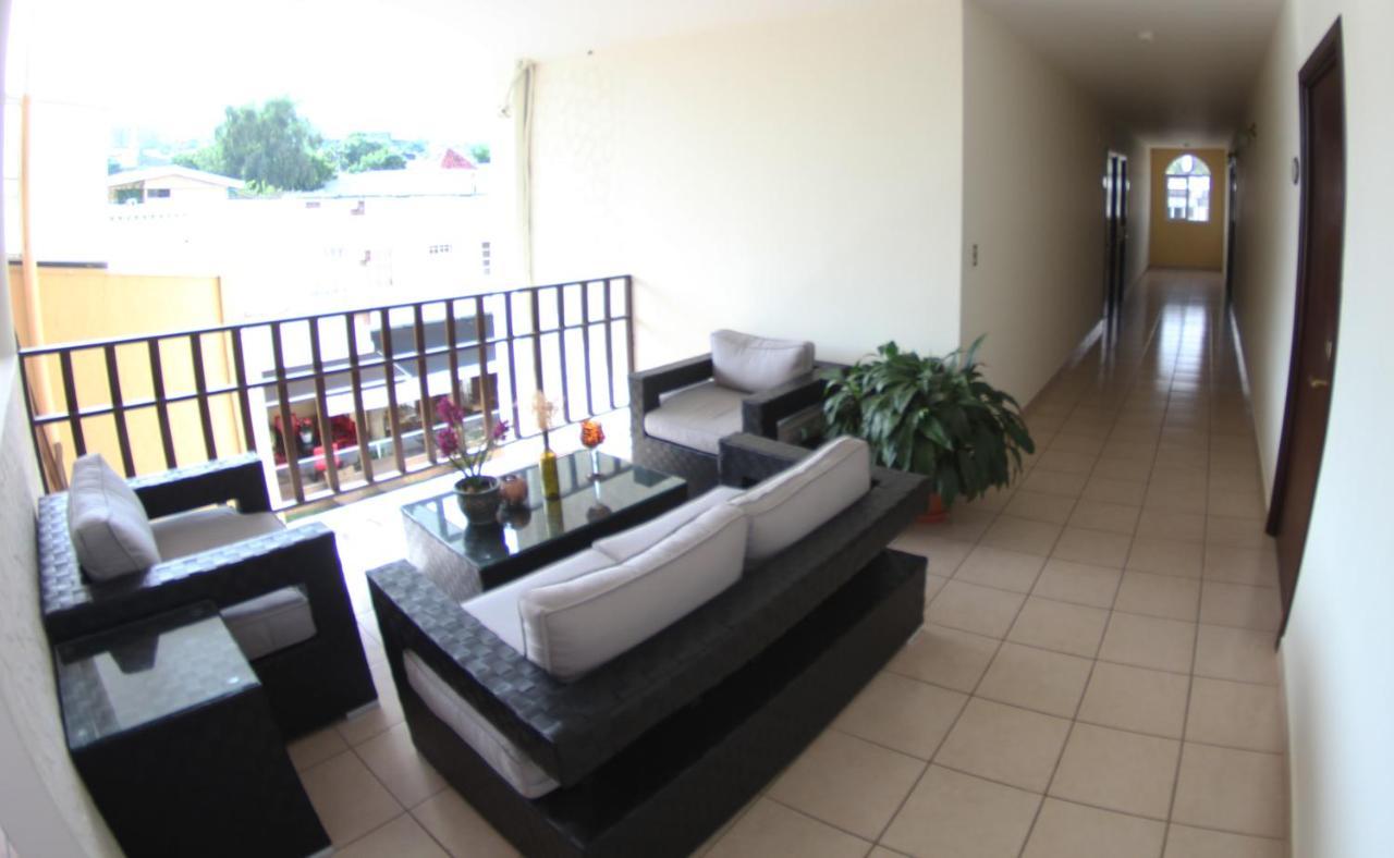 Hotel Marela San Salvador Bagian luar foto